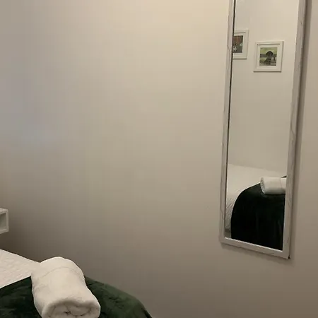 בית הארחה The Nook Shared House *