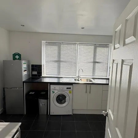 招待所 The Nook Shared House